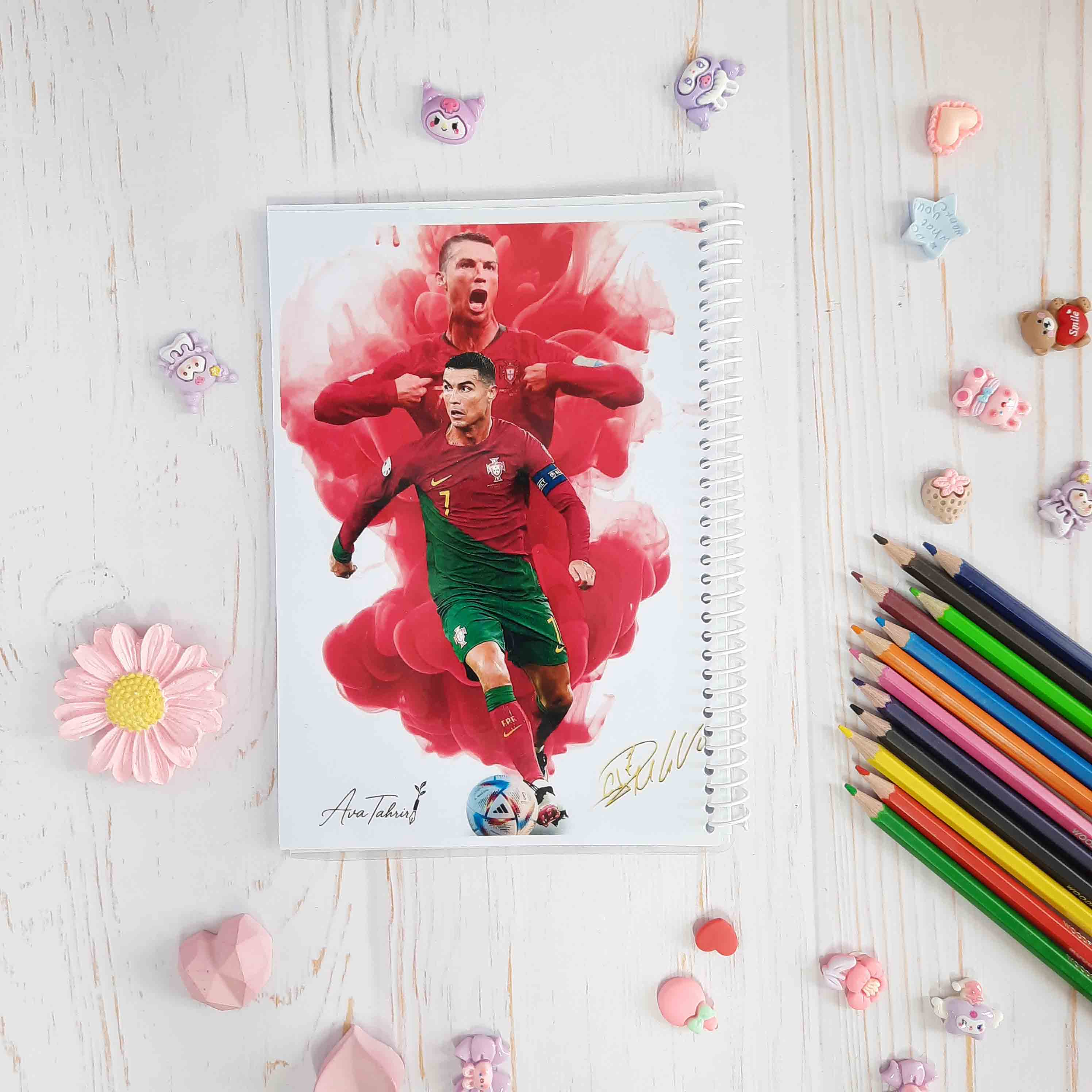 دفتر نقاشی 40 برگ A5  طلقی بغل باز شو